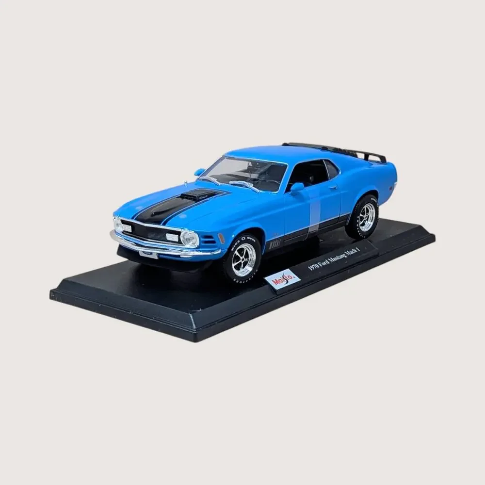 Maisto 1/18 1970 Ford Mustang Mach 1 Special Edition Die Cast Car Blue